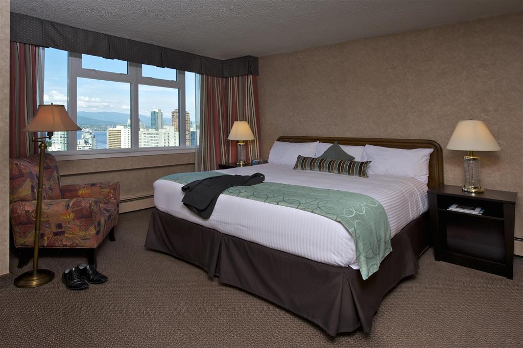 Coast Plaza Hotel And Suites 밴쿠버 객실 사진