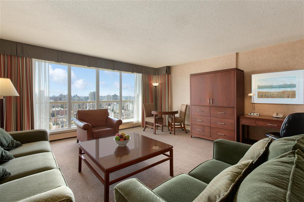 Coast Plaza Hotel And Suites 밴쿠버 외부 사진